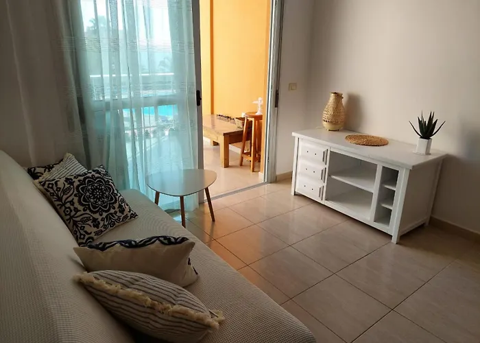 Sunny Daire San Miguel de Abona